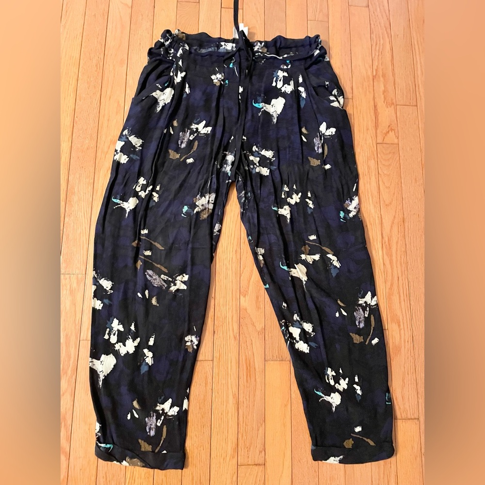 Wilfred Floral Relaxed Pants Size Large - EUC
